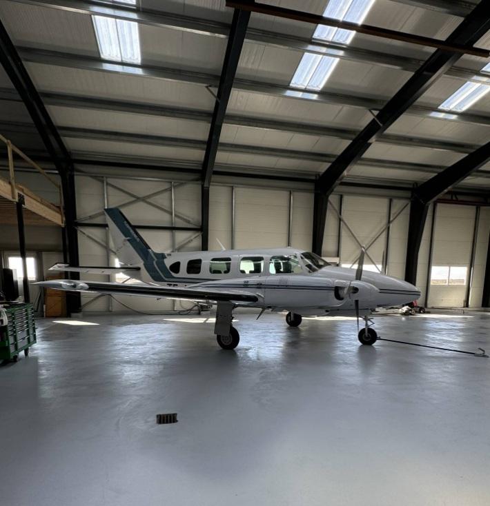 PA-31-325 Navajo C/R