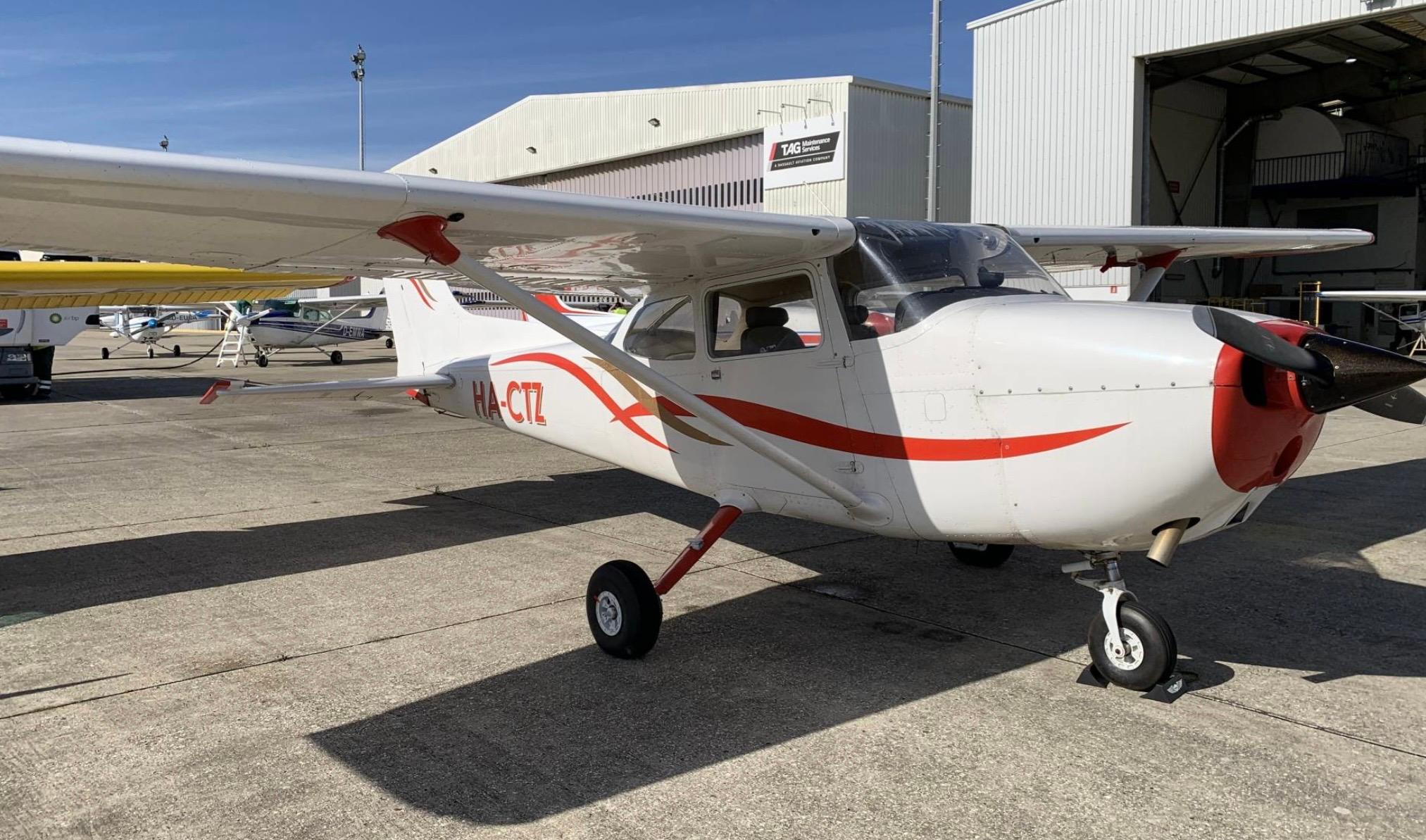 Cessna - Cessna F172N Skyhawk for sale in Hungary, Kalocsa District